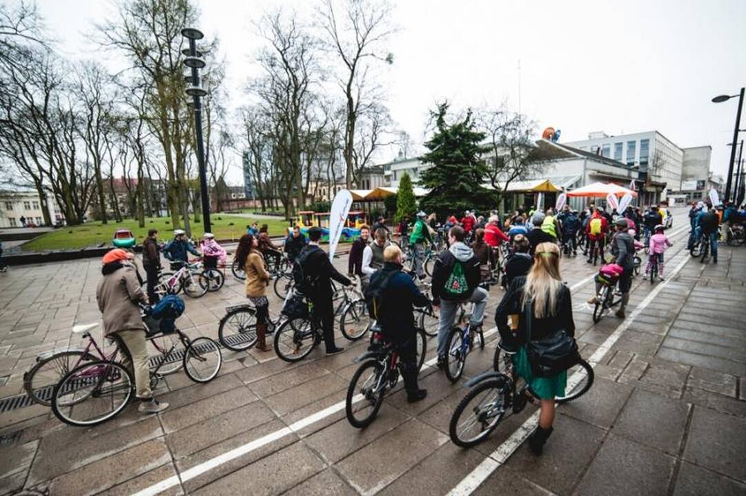 Kauno dviratininkų parade – daugiau nei šimtas dalyvių