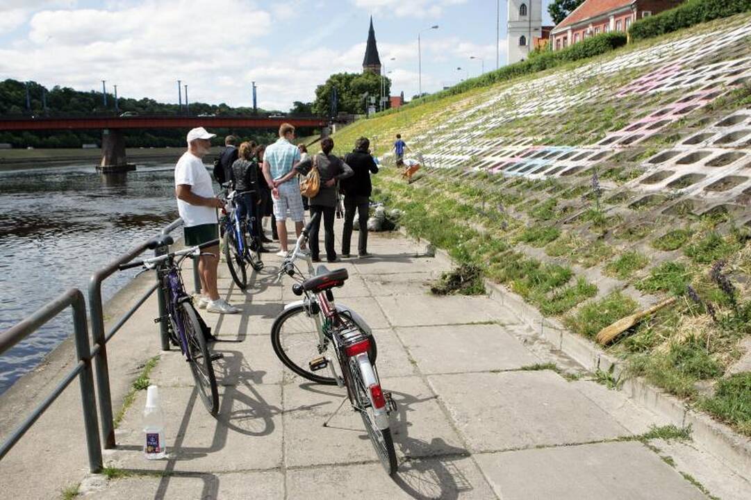 Žodis „Tiesos" atsirado Nemuno krantinėje, Ąžuolyne, prie savivaldybės