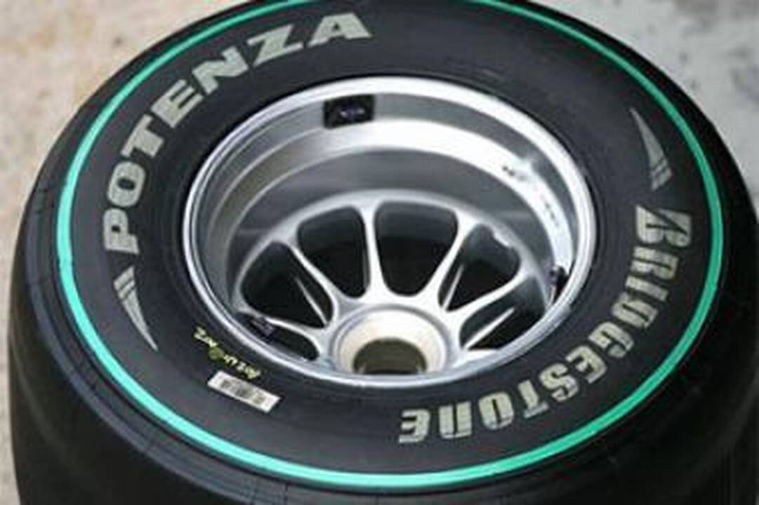„Bridgestone“ perdažys padangas