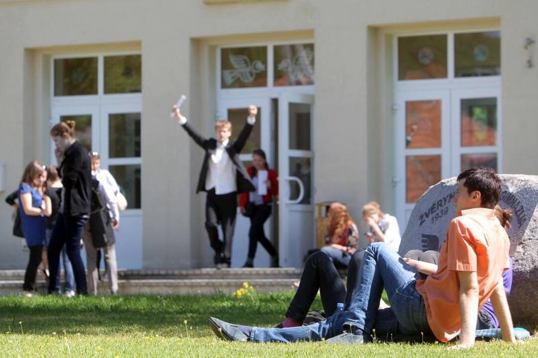 Ministerija: „blogiausios“ mokyklos nebūtinai blogiausios