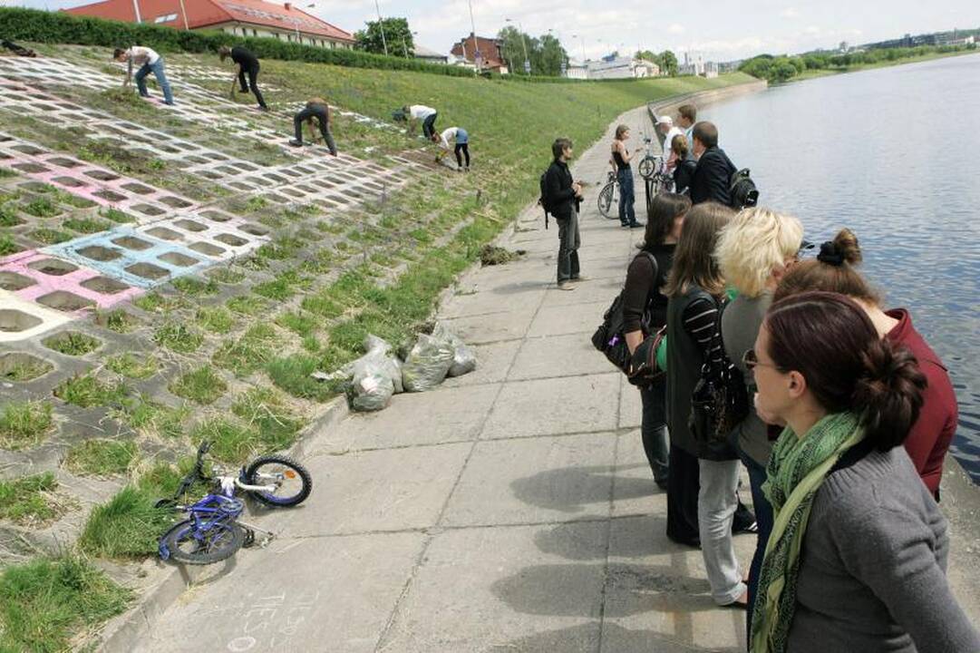 Žodis „Tiesos" atsirado Nemuno krantinėje, Ąžuolyne, prie savivaldybės