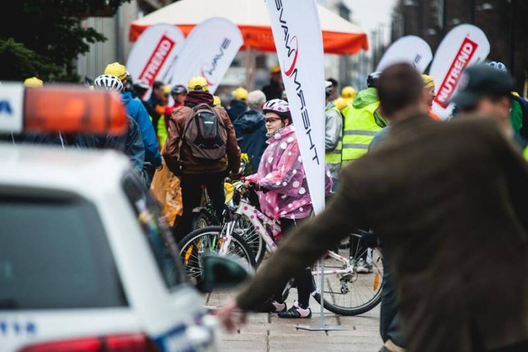 Kauno dviratininkų parade – daugiau nei šimtas dalyvių