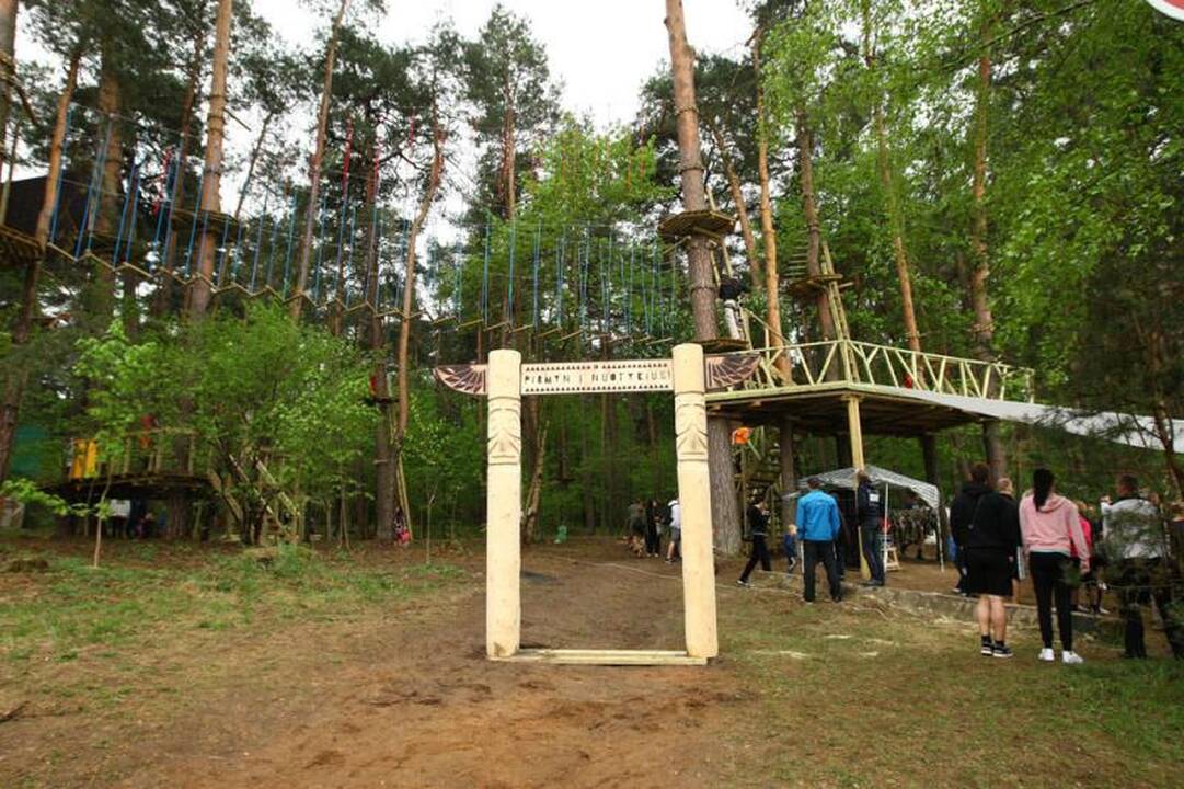 Lampėdžiuose galima išbandyti „drambliaskrydį“