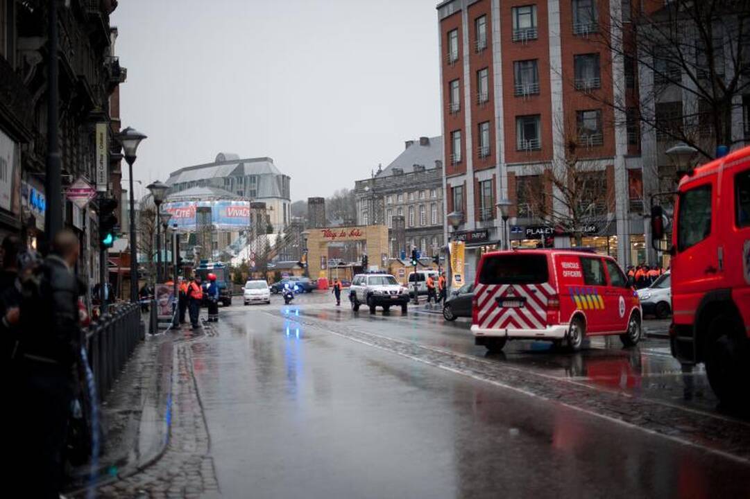 Belgijos miesto centre - mirtini sprogimai ir šūviai (atnaujinta)