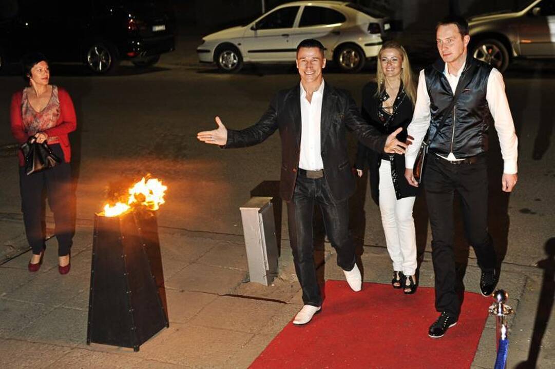 Naktinio klubo „Macao Open Air“ atidaryme – įžymybių desantas
