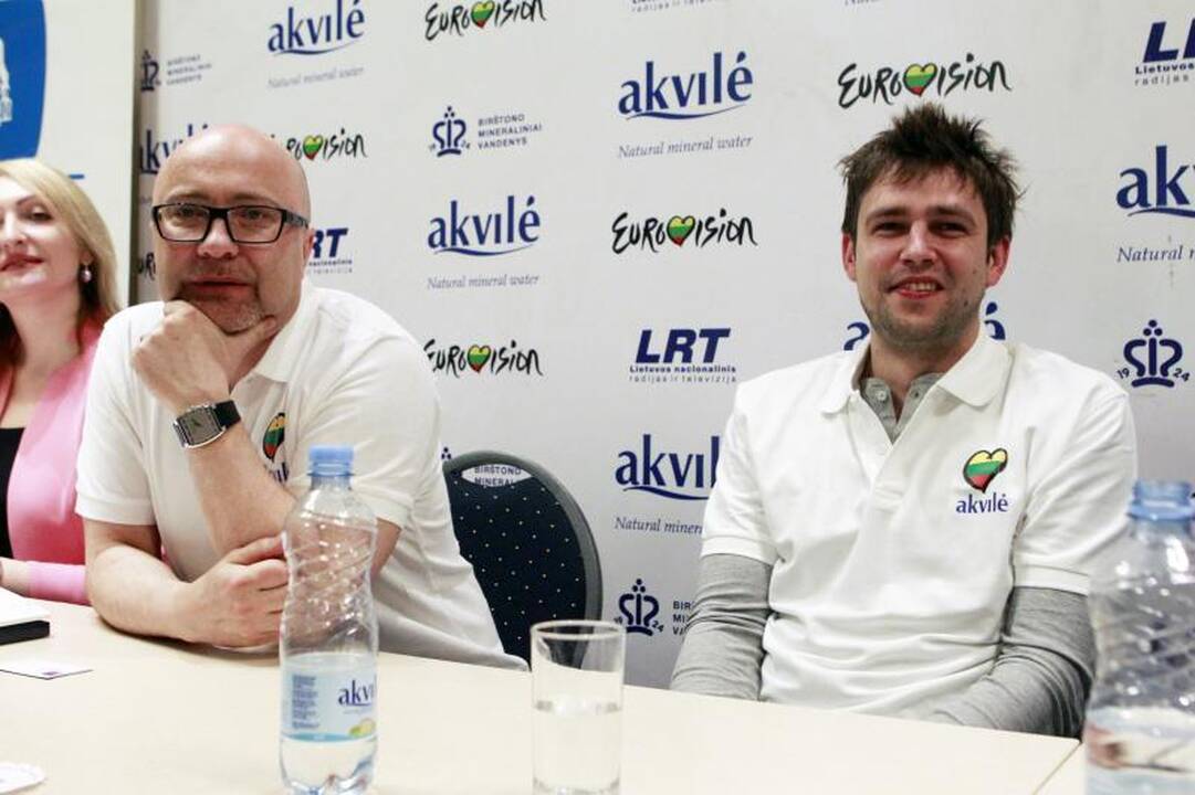 A. Pojavis: važiuoju dainuoti – jokių blizgučių, fejerverkų nebus  