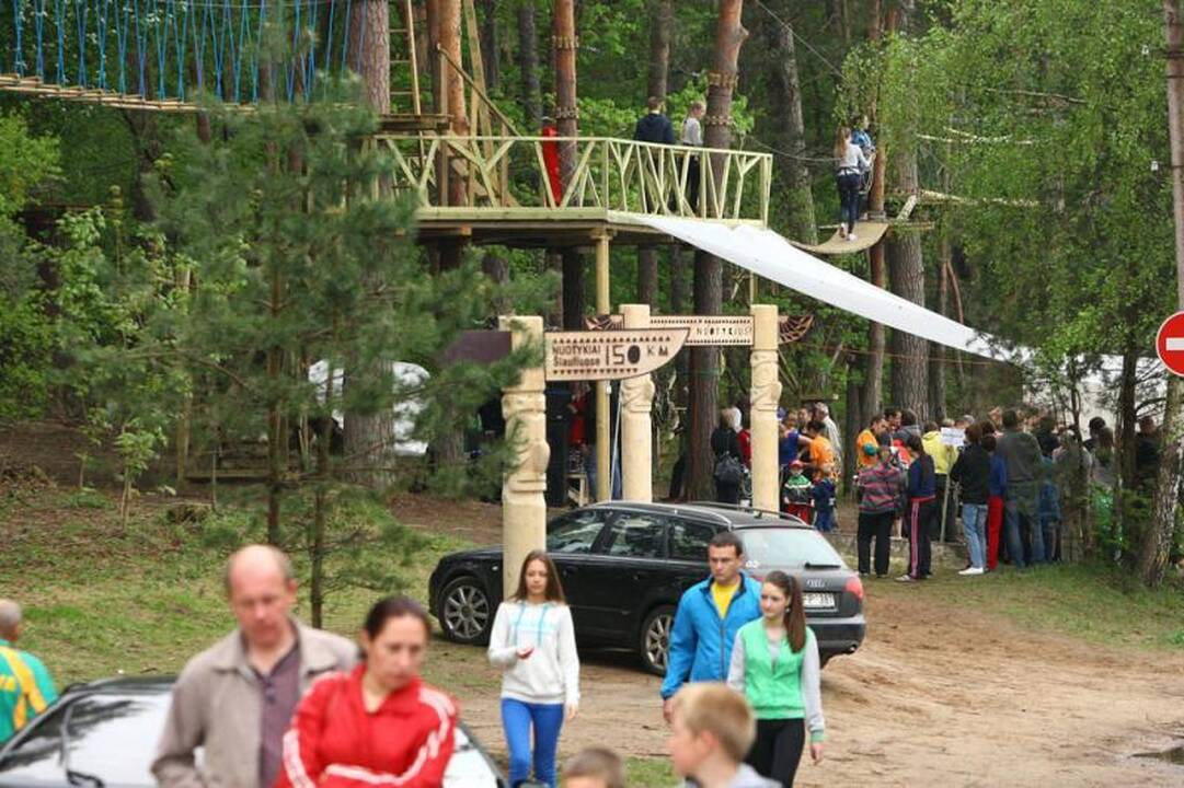 Lampėdžiuose galima išbandyti „drambliaskrydį“