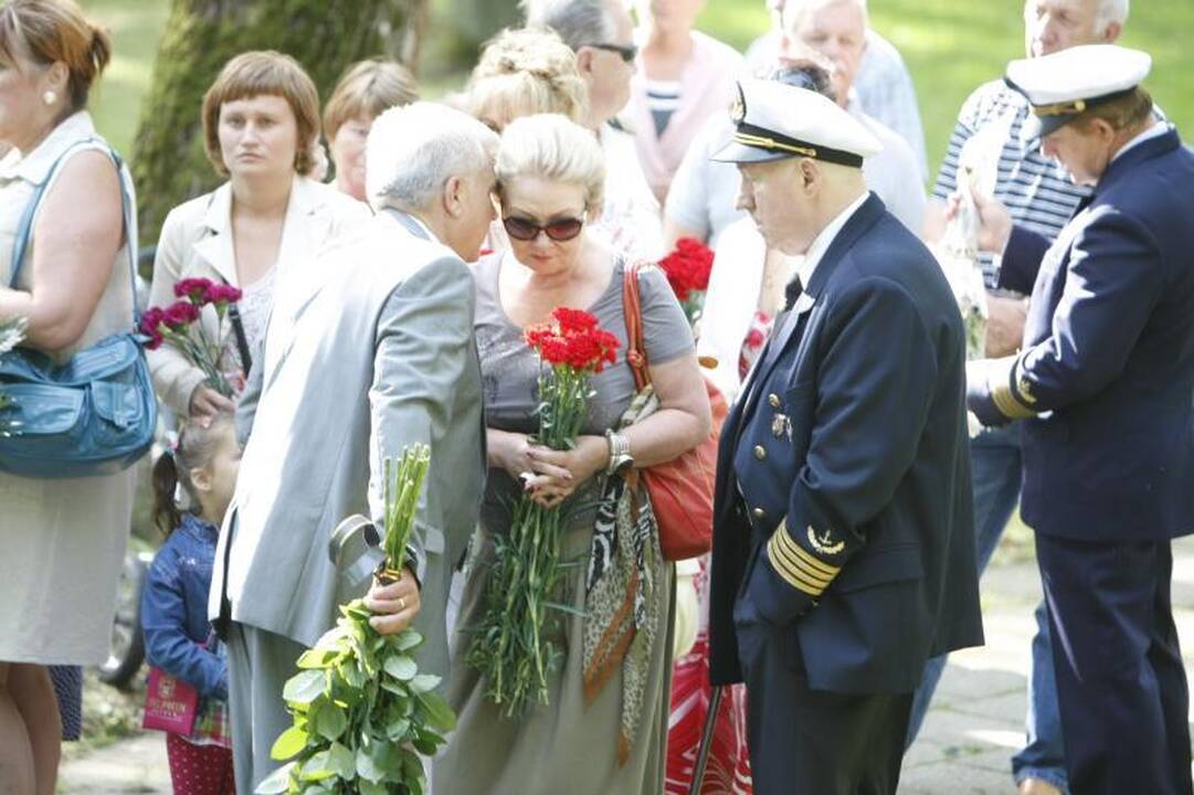 Skulptūrų parke pagerbta žuvusi laivo „Linkuva“ įgula