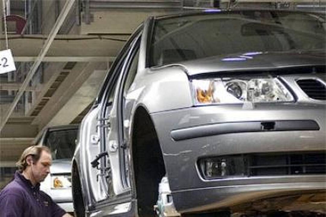 Muitininkai paralyžiavo „Saab“