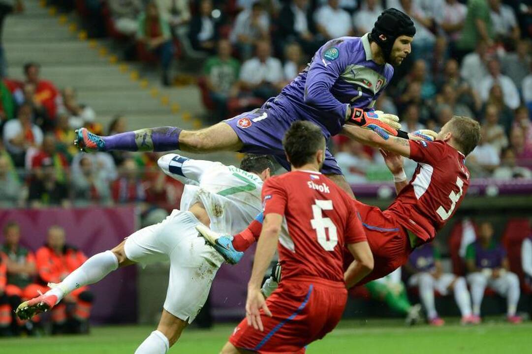 Pirmieji į pusfinalį pateko Portugalijos futbolininkai