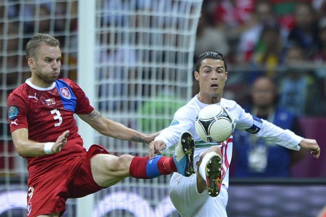 Pirmieji į pusfinalį pateko Portugalijos futbolininkai