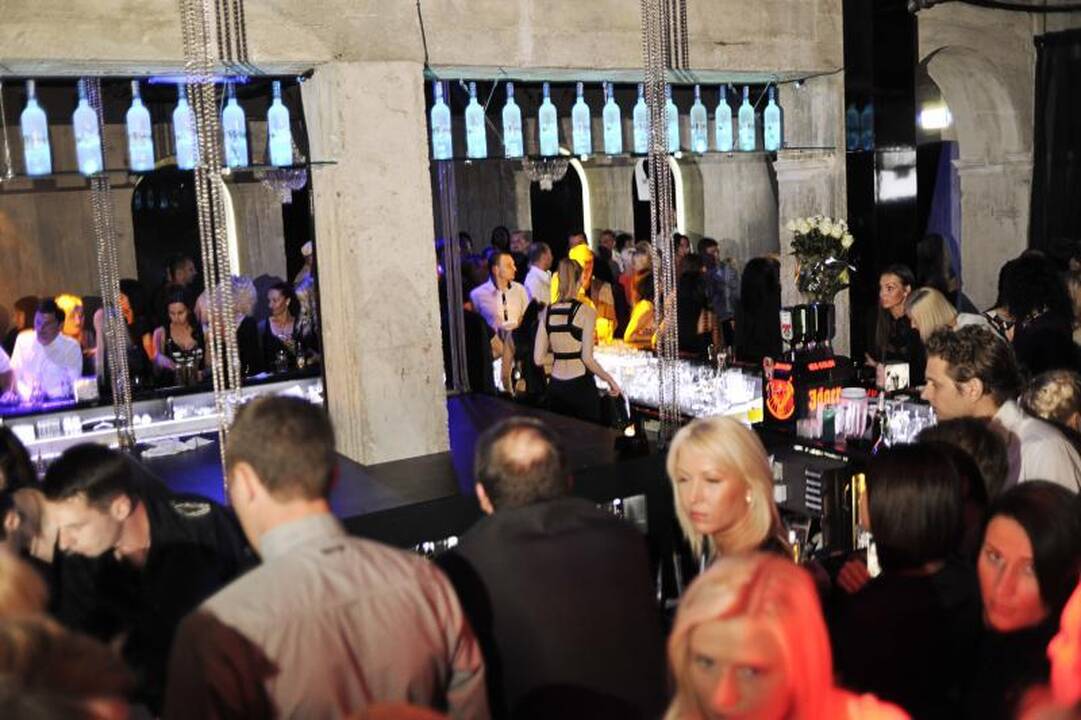 Naktinio klubo „Macao Open Air“ atidaryme – įžymybių desantas