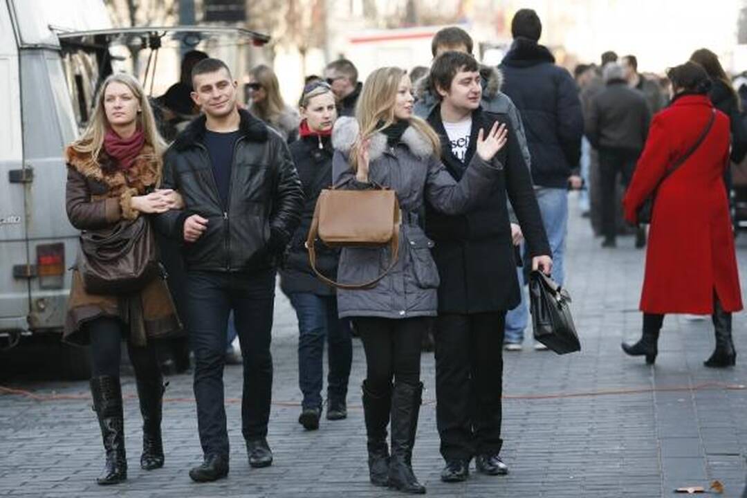 Bus saulėta, bet vėsiau