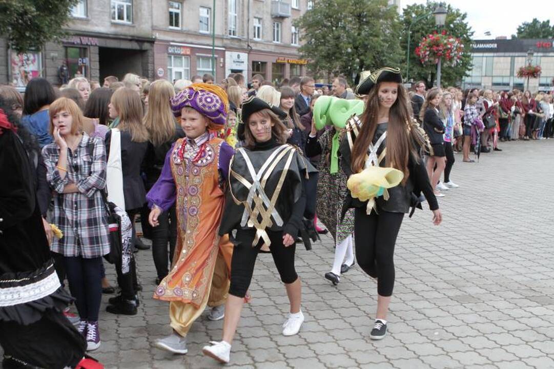Klaipėdos moksleiviai rinkosi į Pirmąją pamoką