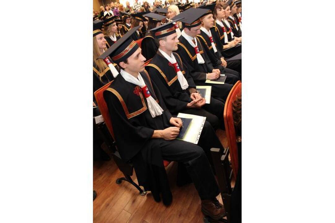 Magistro diplomas Kaune įteiktas ir „X faktoriaus“ nugalėtojai 
