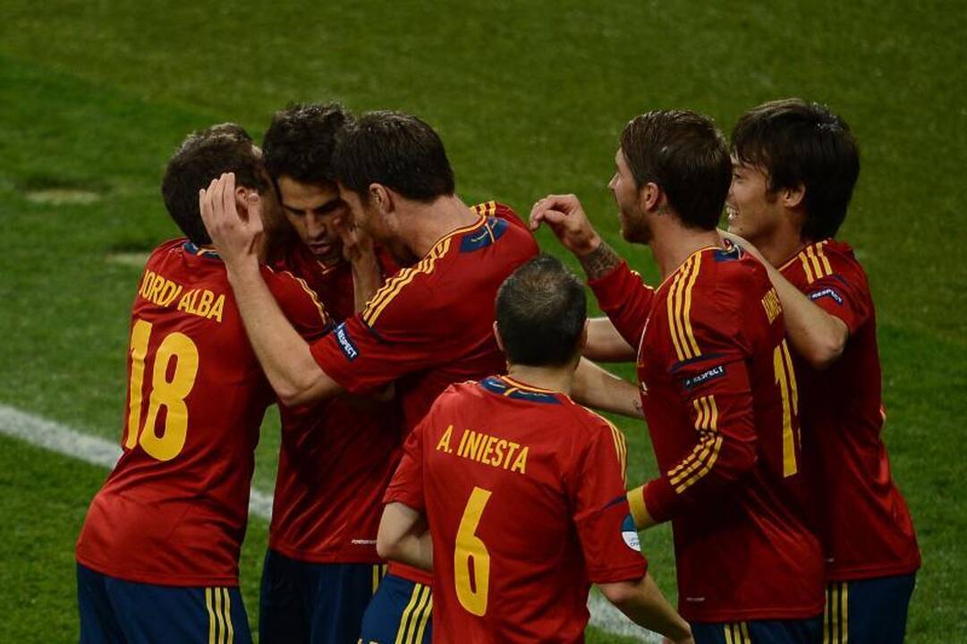 Ispanija „Euro 2012“ finale čempioniškai sutrypė italus