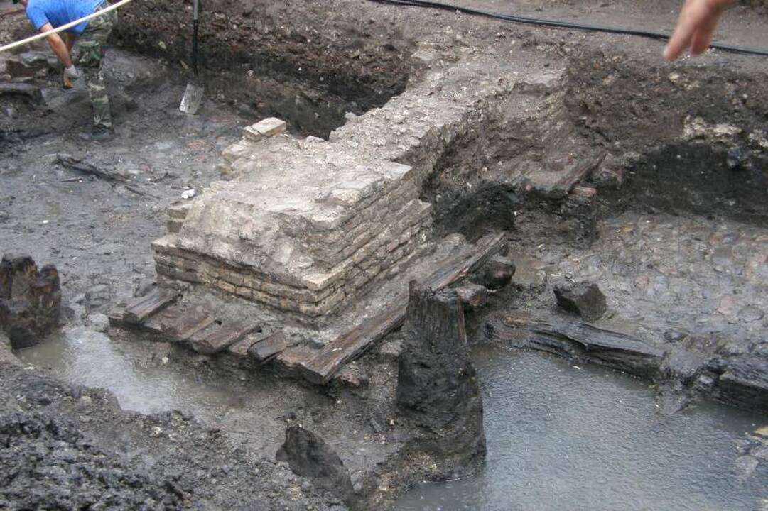 Bernardinų sode archeologai aptiko viduramžių Vilniaus kvartalą