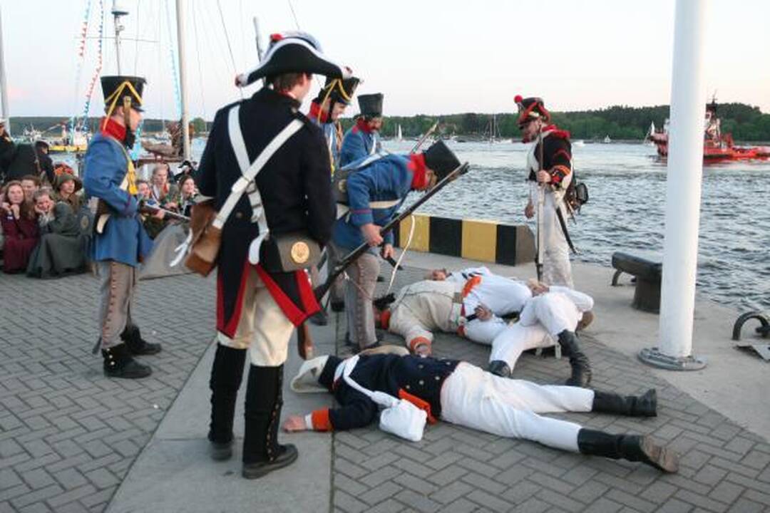 Laivų paradas: fiesta su trenksmais