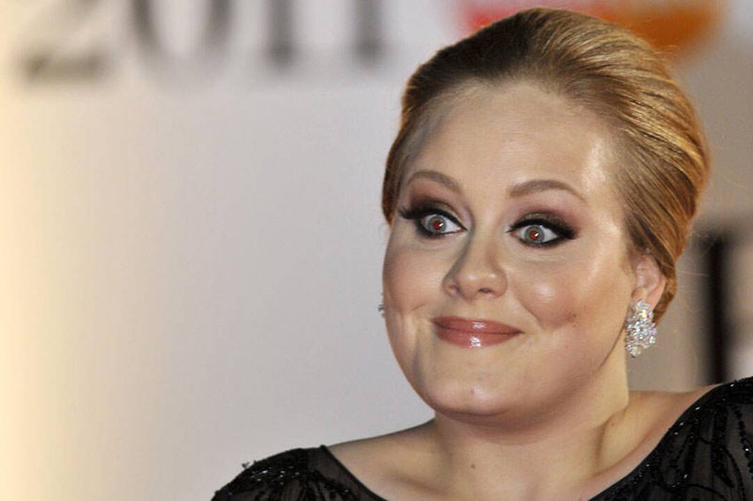 Paskelbusi apie koncertus didelėse arenose Adele sulaukė švilpimo
