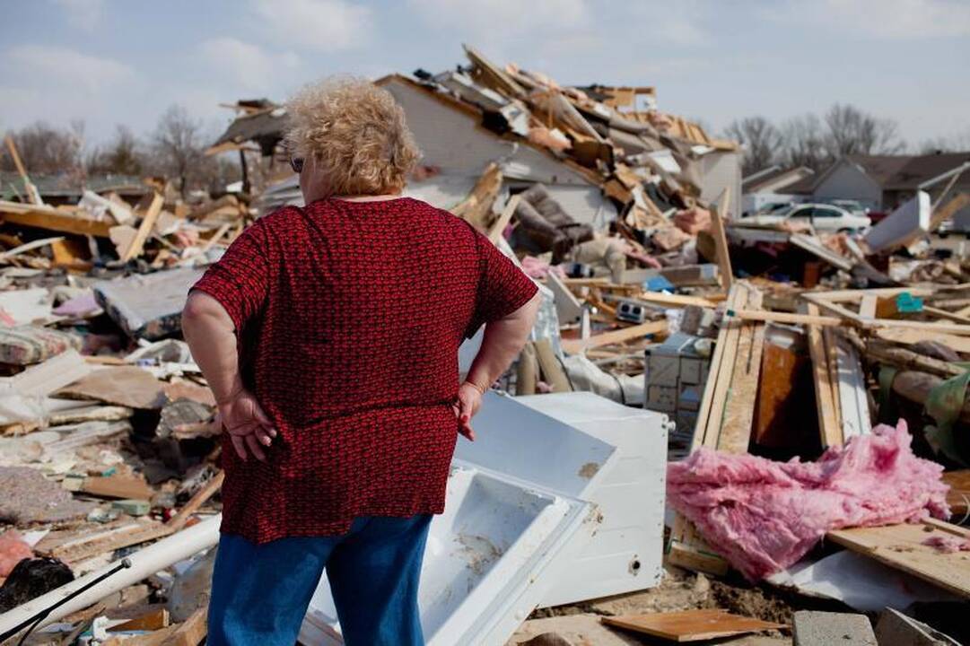 JAV vidurio vakaruose tornadai nusinešė devynias gyvybes