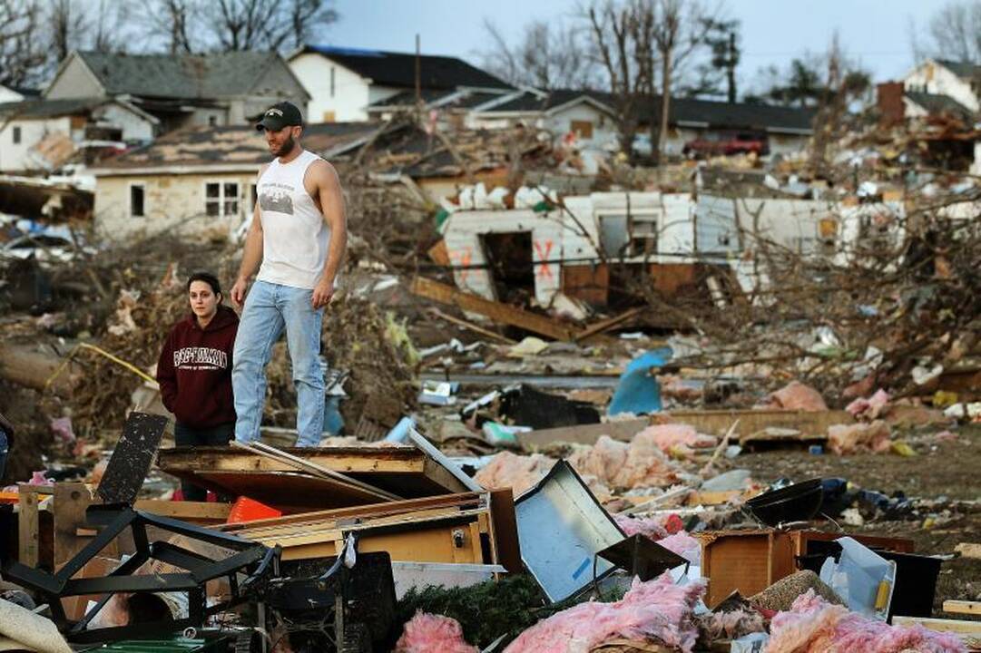 JAV vidurio vakaruose tornadai nusinešė devynias gyvybes