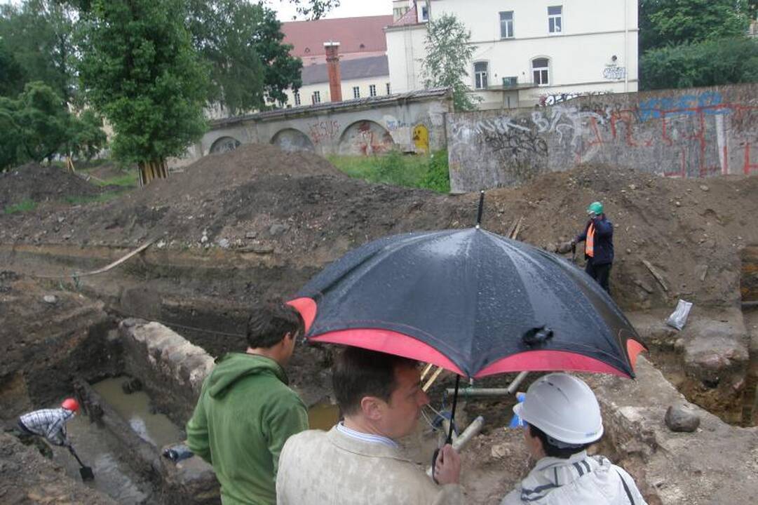 Bernardinų sode archeologai aptiko viduramžių Vilniaus kvartalą