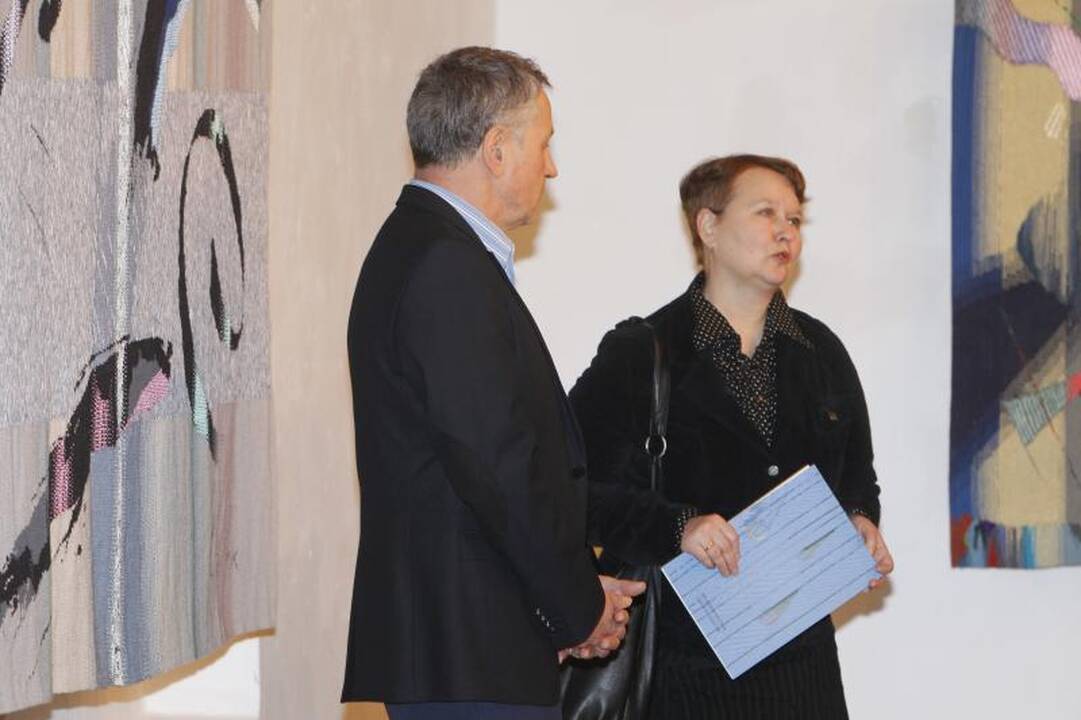 Parodą atidaręs tekstilininkas: „Visi mano darbai yra iš gamtos“
