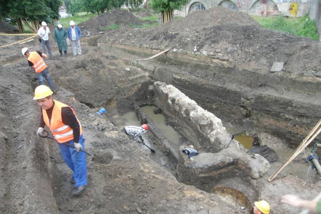 Bernardinų sode archeologai aptiko viduramžių Vilniaus kvartalą