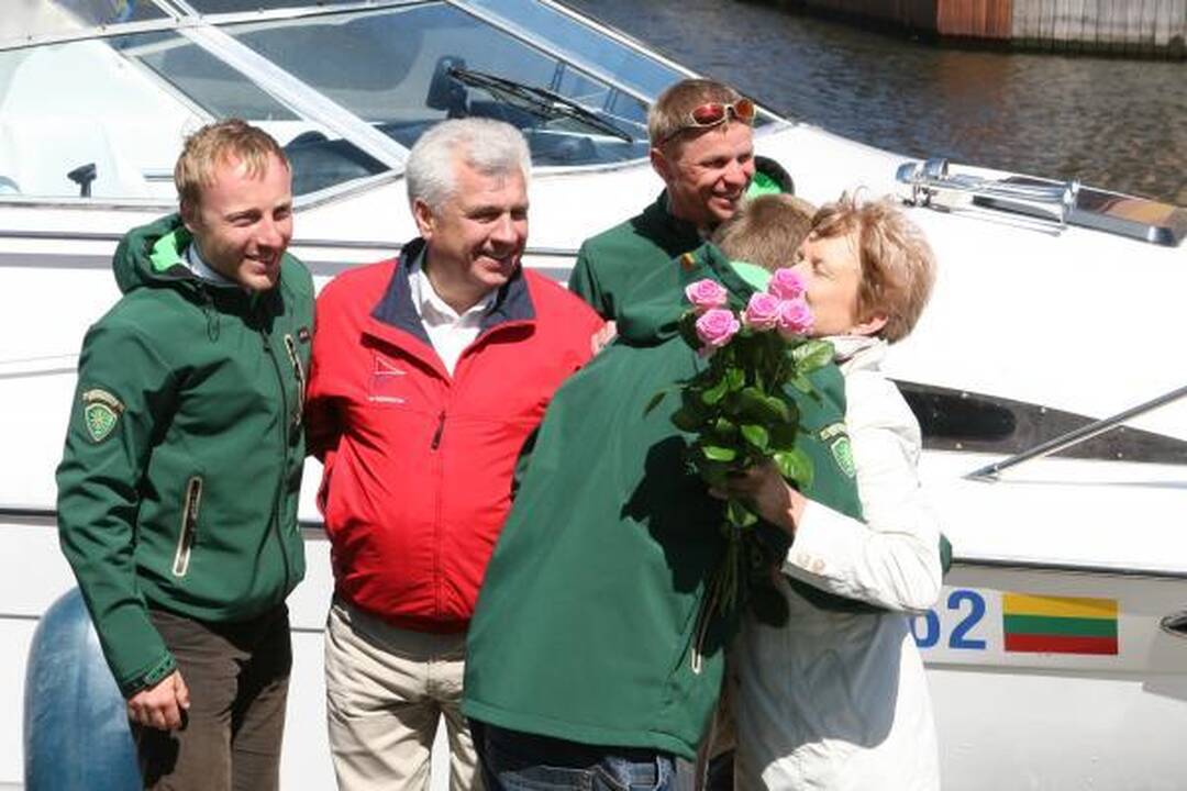 Baltijos jūrą baidarėmis perplaukę klaipėdiečiai grįžo namo