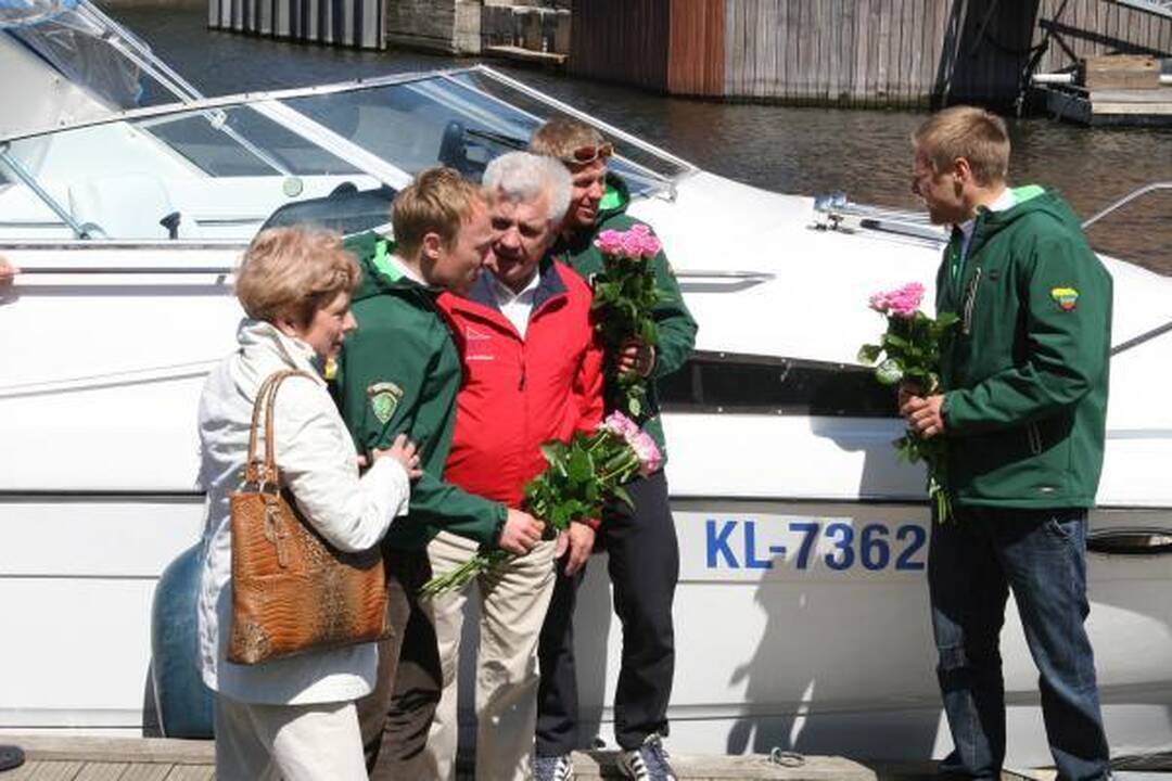 Baltijos jūrą baidarėmis perplaukę klaipėdiečiai grįžo namo