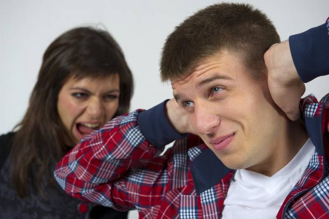 Koks sindromas priverčia žmones keiktis?