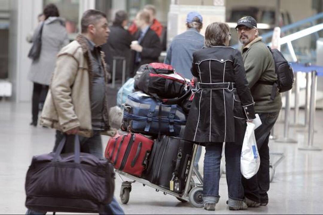 Skrydžiai virš Lietuvos nevyksta ir šeštadienį (papildyta 15 val.)
