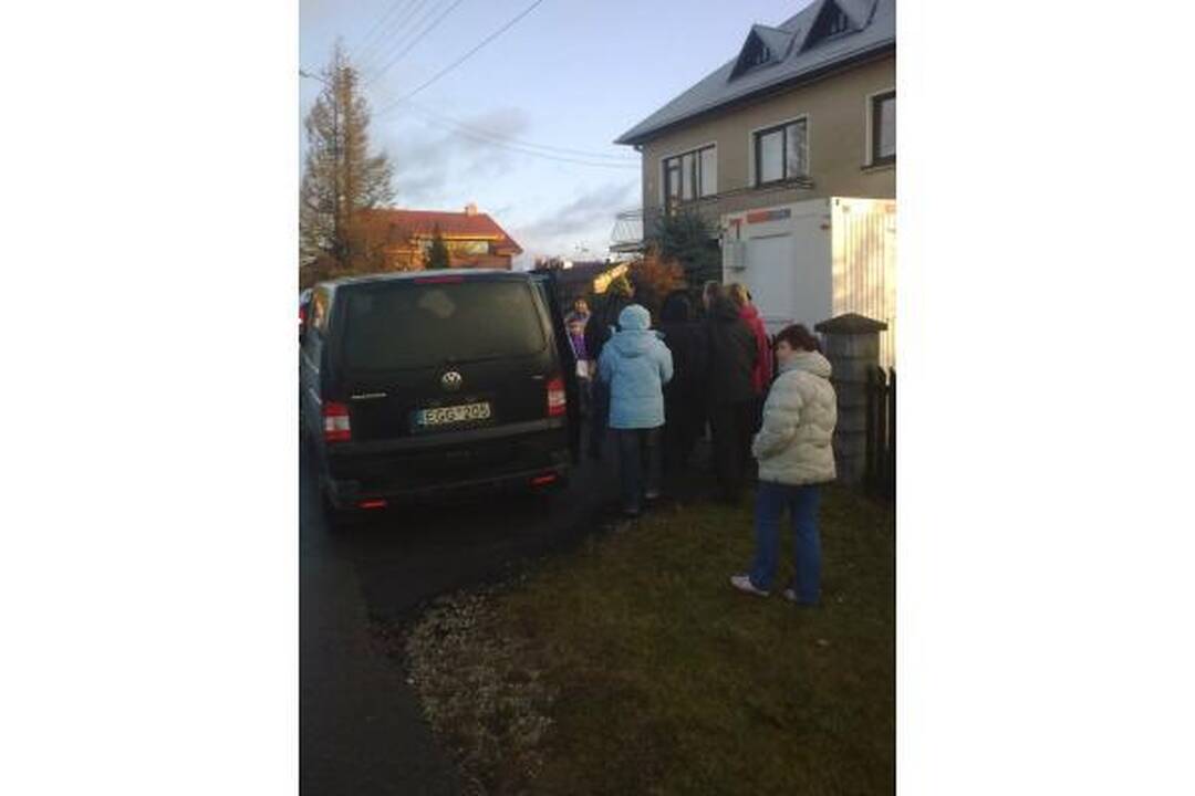 D.Kedžio dukters saugotojai pasiryžę neatiduoti mergaitės motinai 