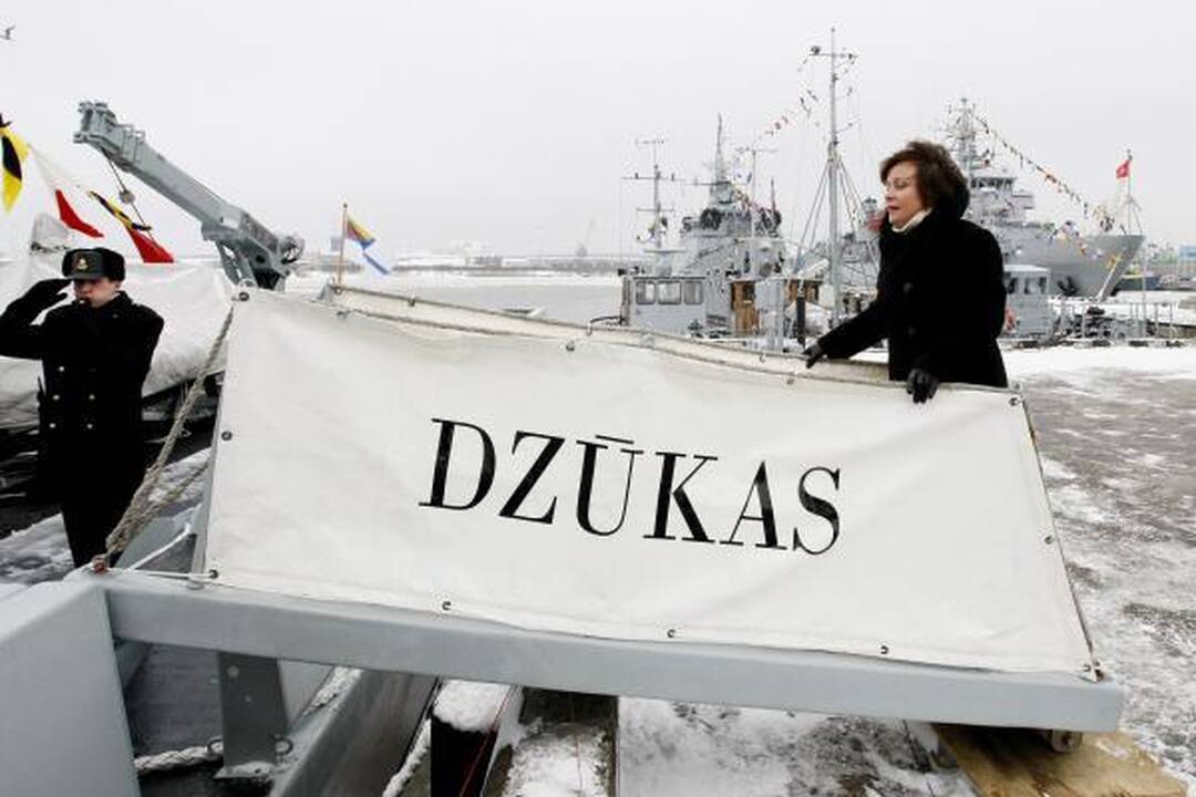 Karinis laivas jau turi vardą
