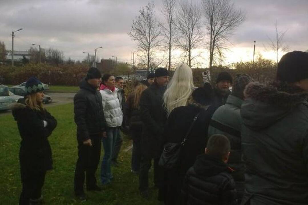 D.Kedžio dukters saugotojai pasiryžę neatiduoti mergaitės motinai 