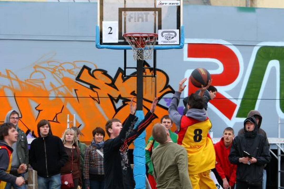 Kaune surengta krepšinio naktis hiphopo ritmu