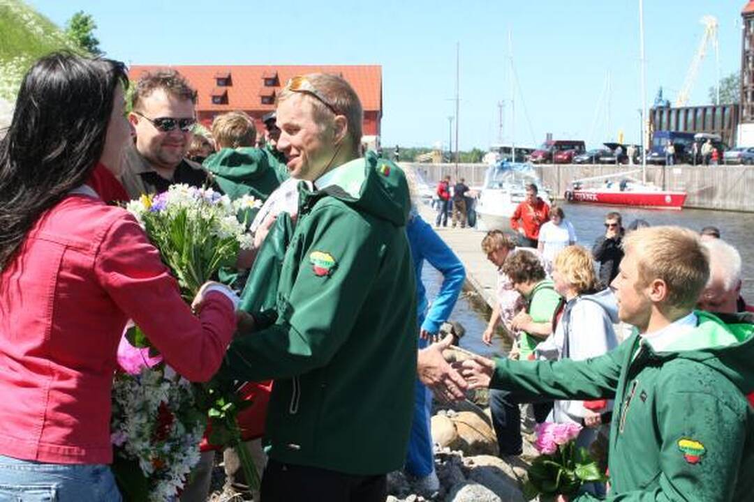 Baltijos jūrą baidarėmis perplaukę klaipėdiečiai grįžo namo