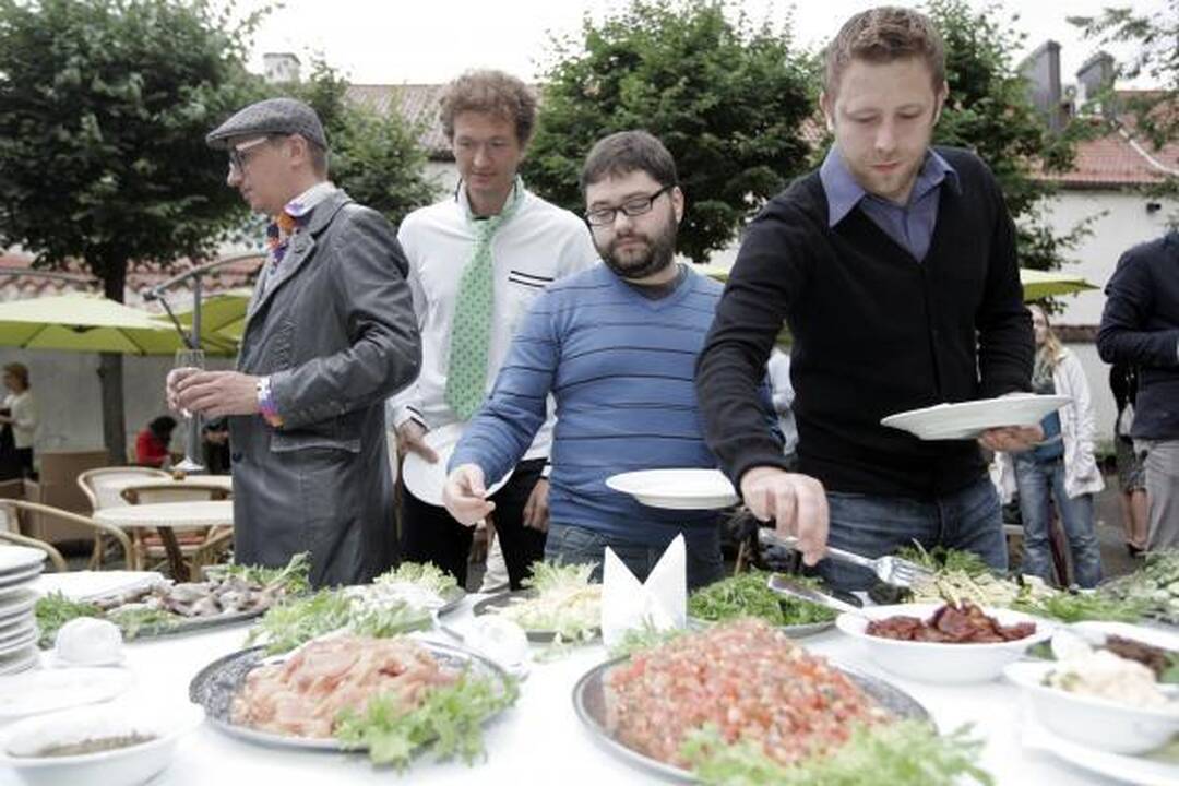 "La Boheme" vyninei - garsių žmonių sveikinimai