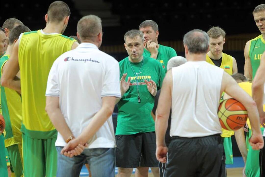 K. Lavrinovičius: liūdna dėl brolio, einu paverksiu