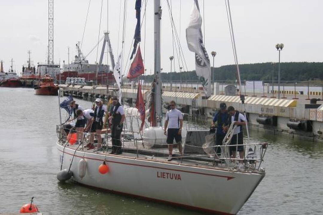 „Lietuva“ jau parplaukė į Klaipėdą