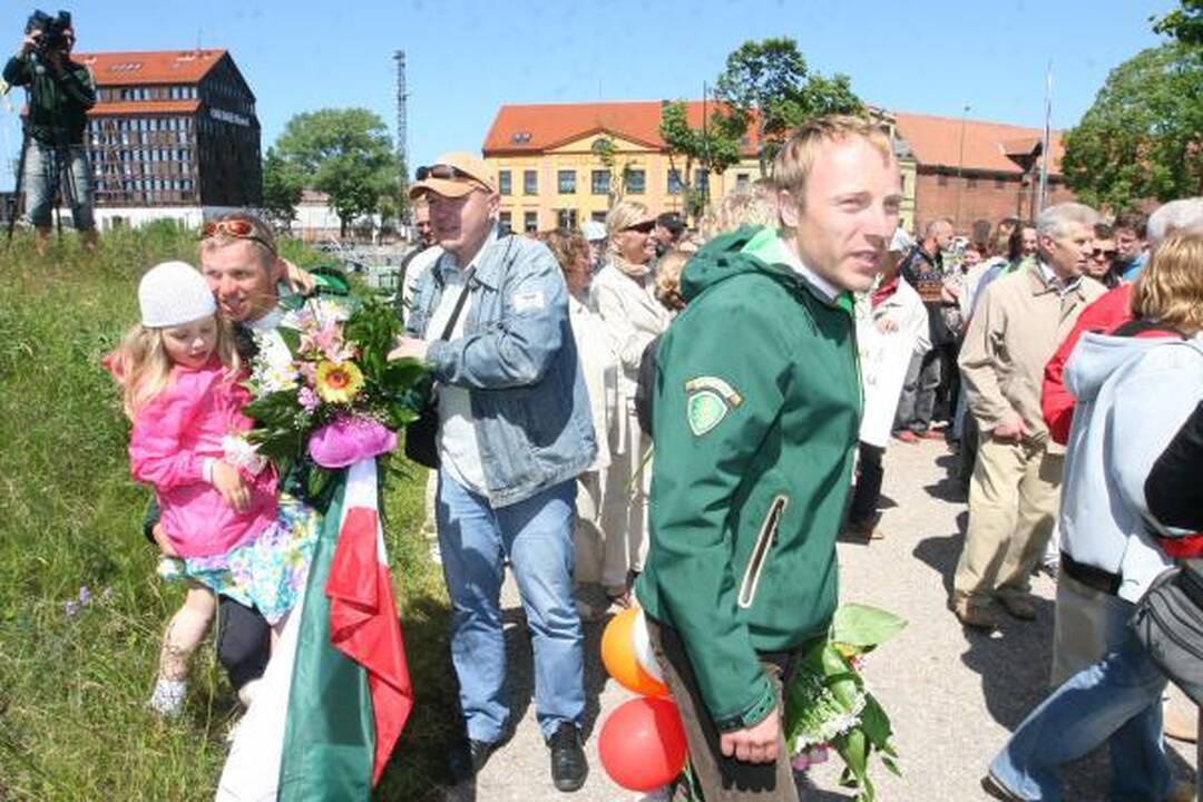 Baltijos jūrą baidarėmis perplaukę klaipėdiečiai grįžo namo