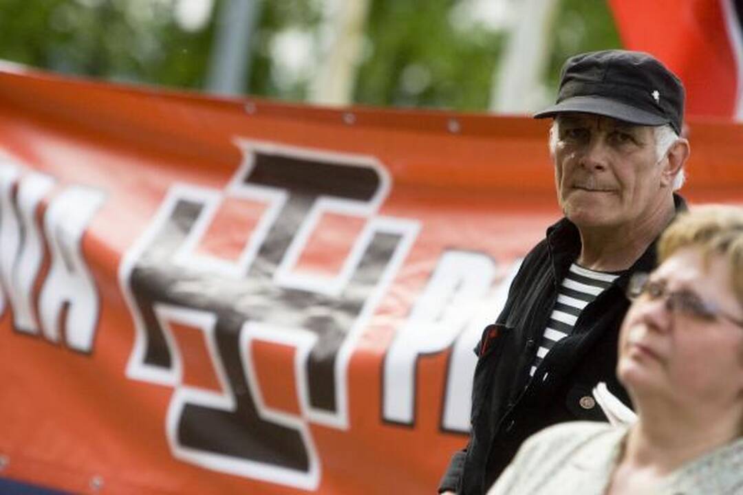 TAF mitinge raginimai sodinti prokurorus