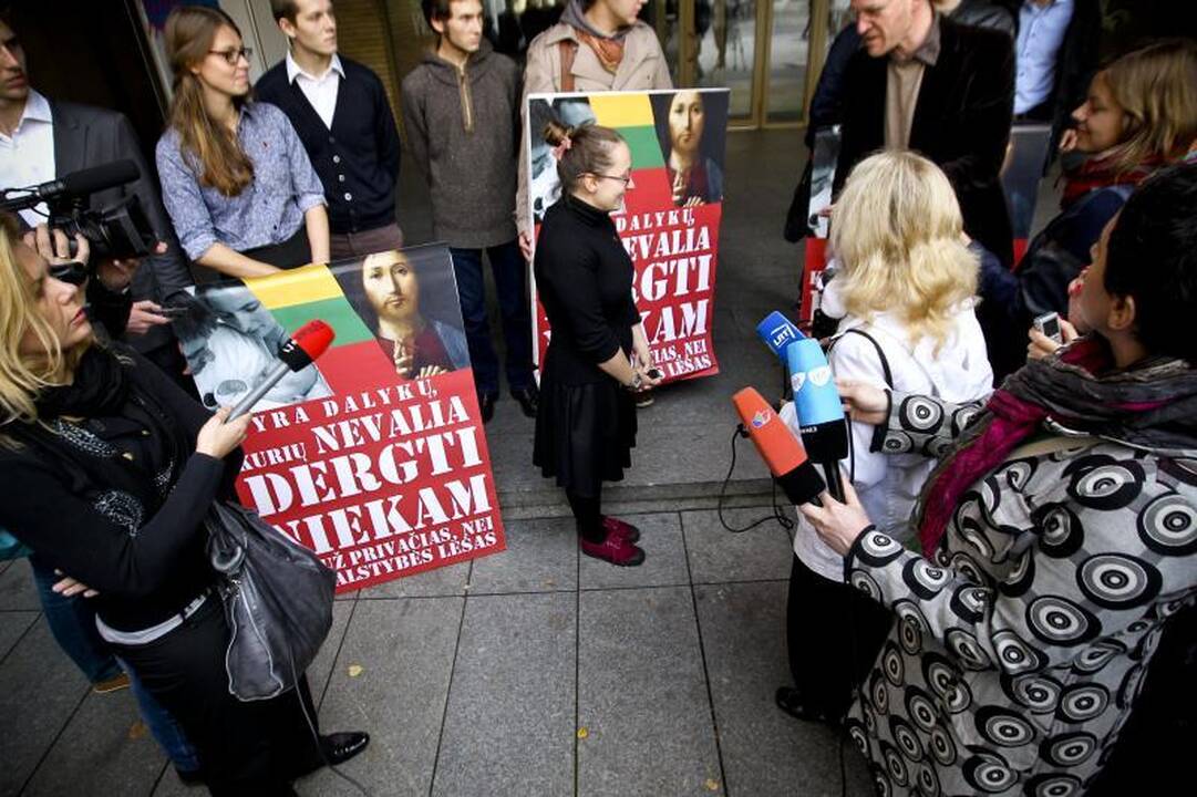 Protestuotojai: yra dalykų, kurių nevalia dergti niekam