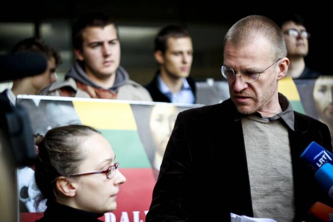 Protestuotojai: yra dalykų, kurių nevalia dergti niekam
