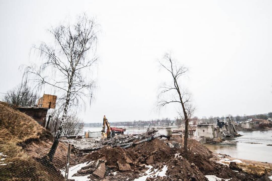 Sprogimai pribaigė Panemunės tiltą: likviduojami padariniai