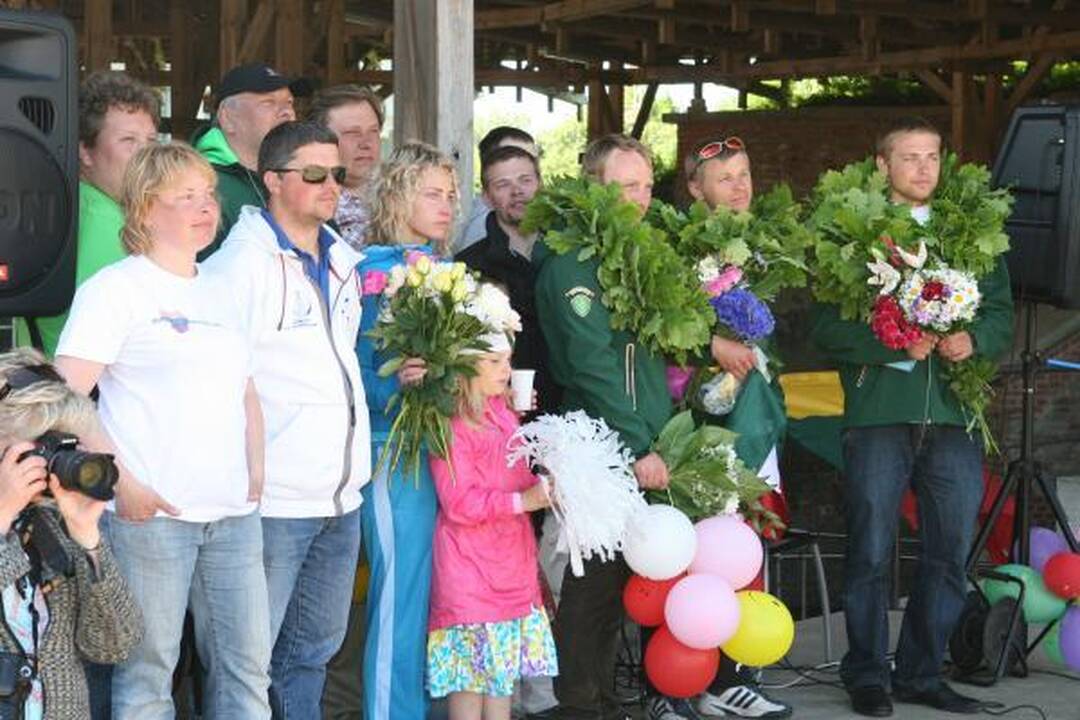Baltijos jūrą baidarėmis perplaukę klaipėdiečiai grįžo namo
