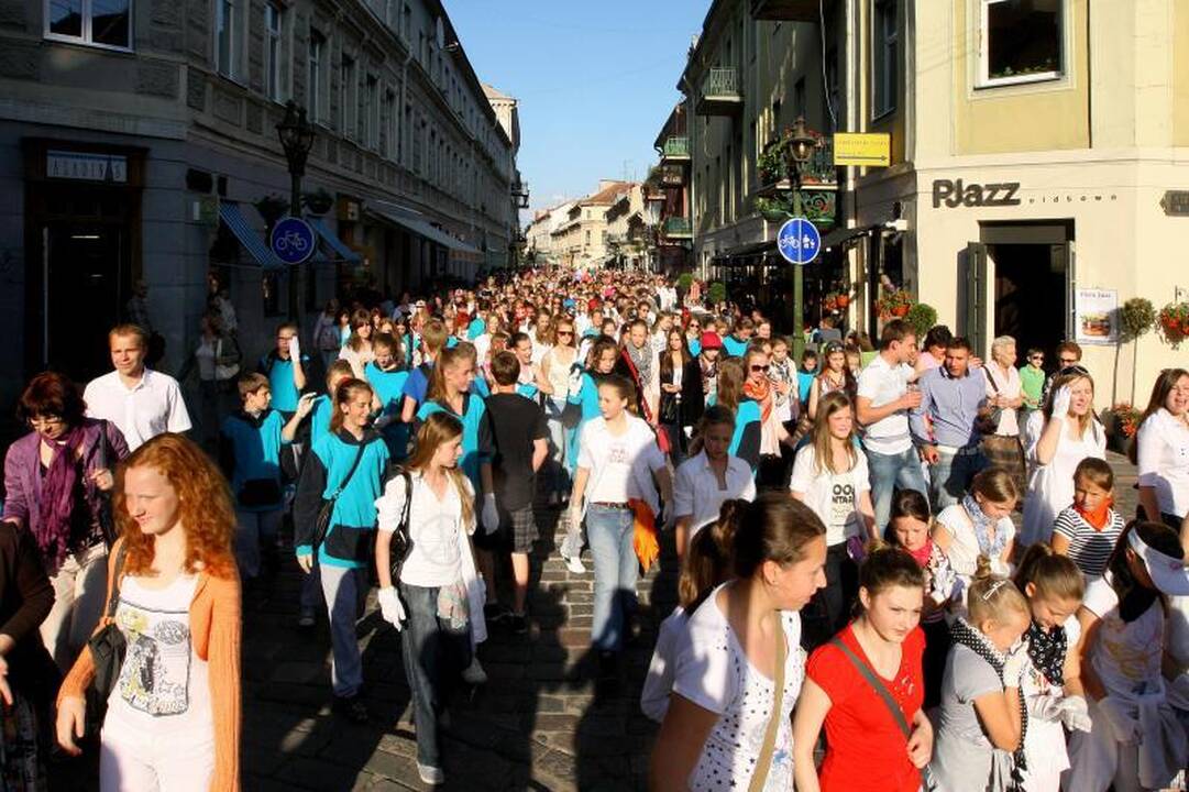 Kauno senamiestyje – masinė šokio fiesta