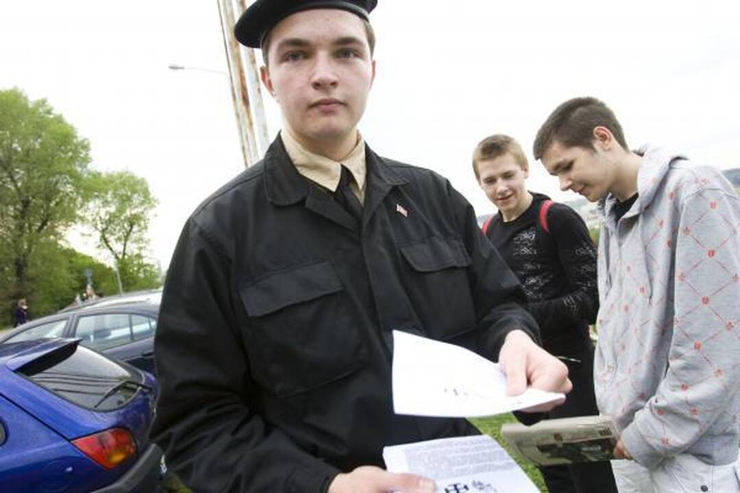 TAF mitinge raginimai sodinti prokurorus
