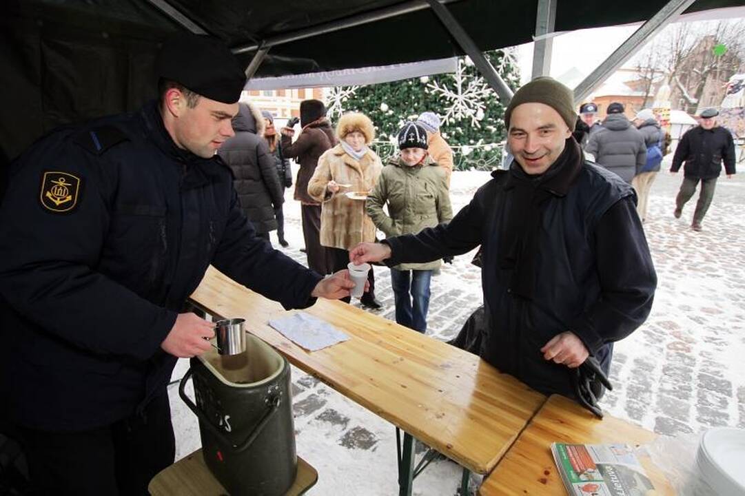 Pūga neatvėsino klaipėdiečių noro paskanauti žuvienės  