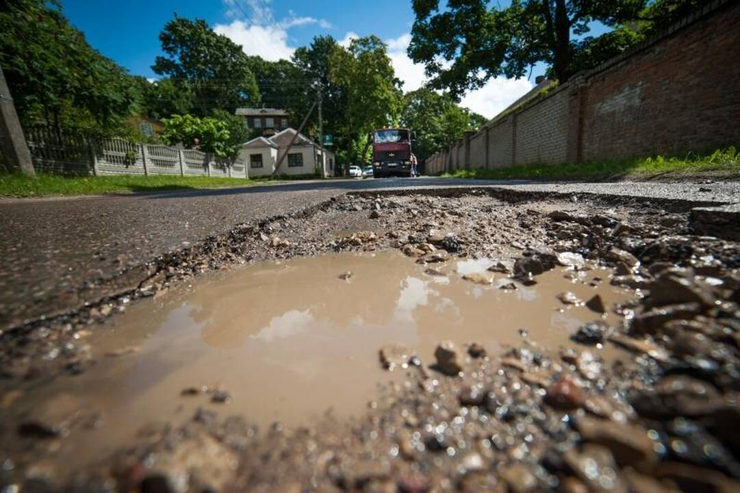 Ar ilgai tvers po lietaus užlopytos gatvės?